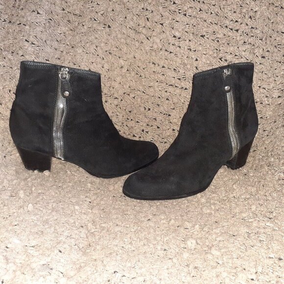 STUART WEITZMAN-Zipzipzip-Black Suede Leather Ankle  Boots-Size 7.5-Excellent - Picture 1 of 7